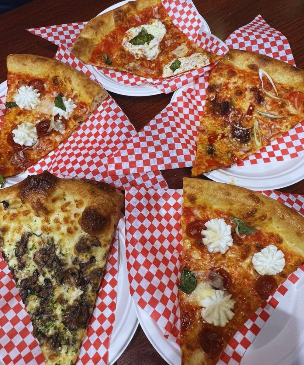 Photos for Zazas Pizzeria
