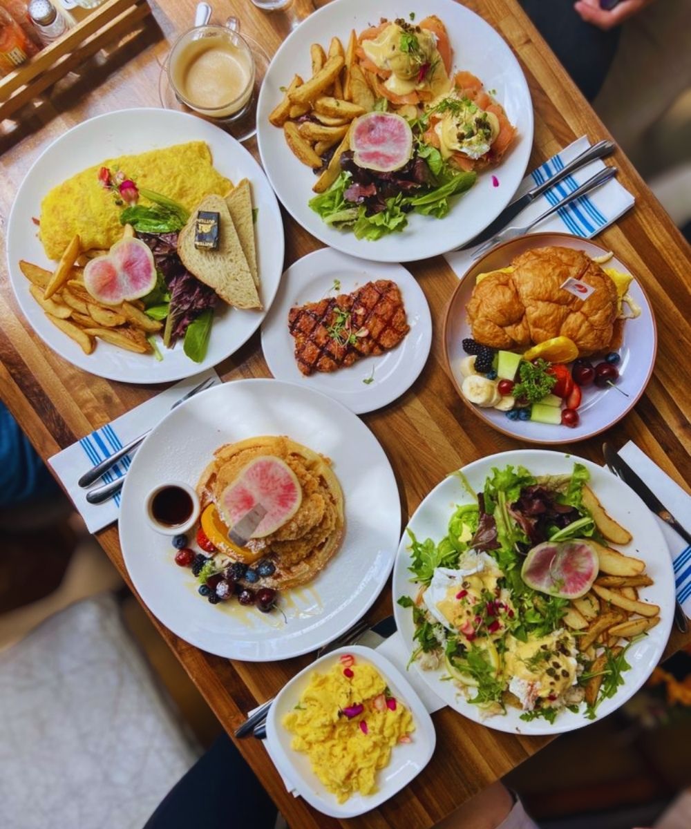 Photos for Lapisara Eatery
