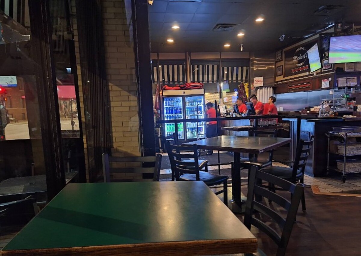 Michael's Original Pizzeria & Tavern, Chicago, IL