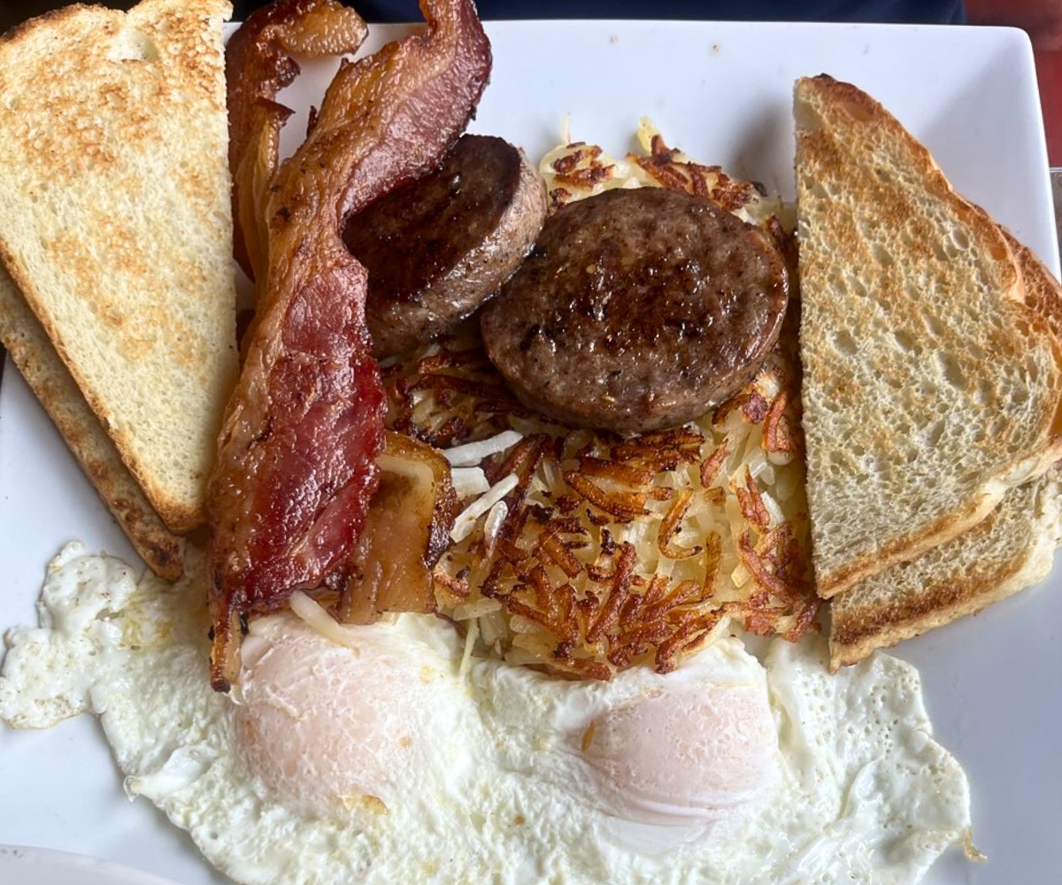 breakfast at The Diner in Tyler, Texas