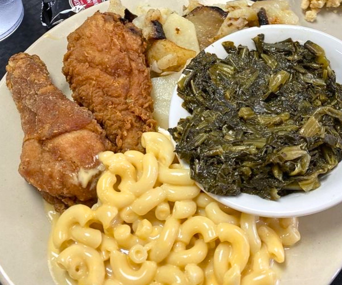 fried chicken at Jackson's Restaurant in Richmond, KY