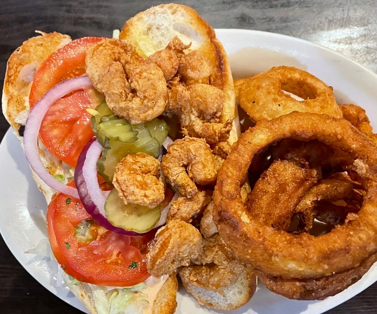 Shrimp Po'Boy at Rusty's Riverfront Grill in Vicksburg, MS