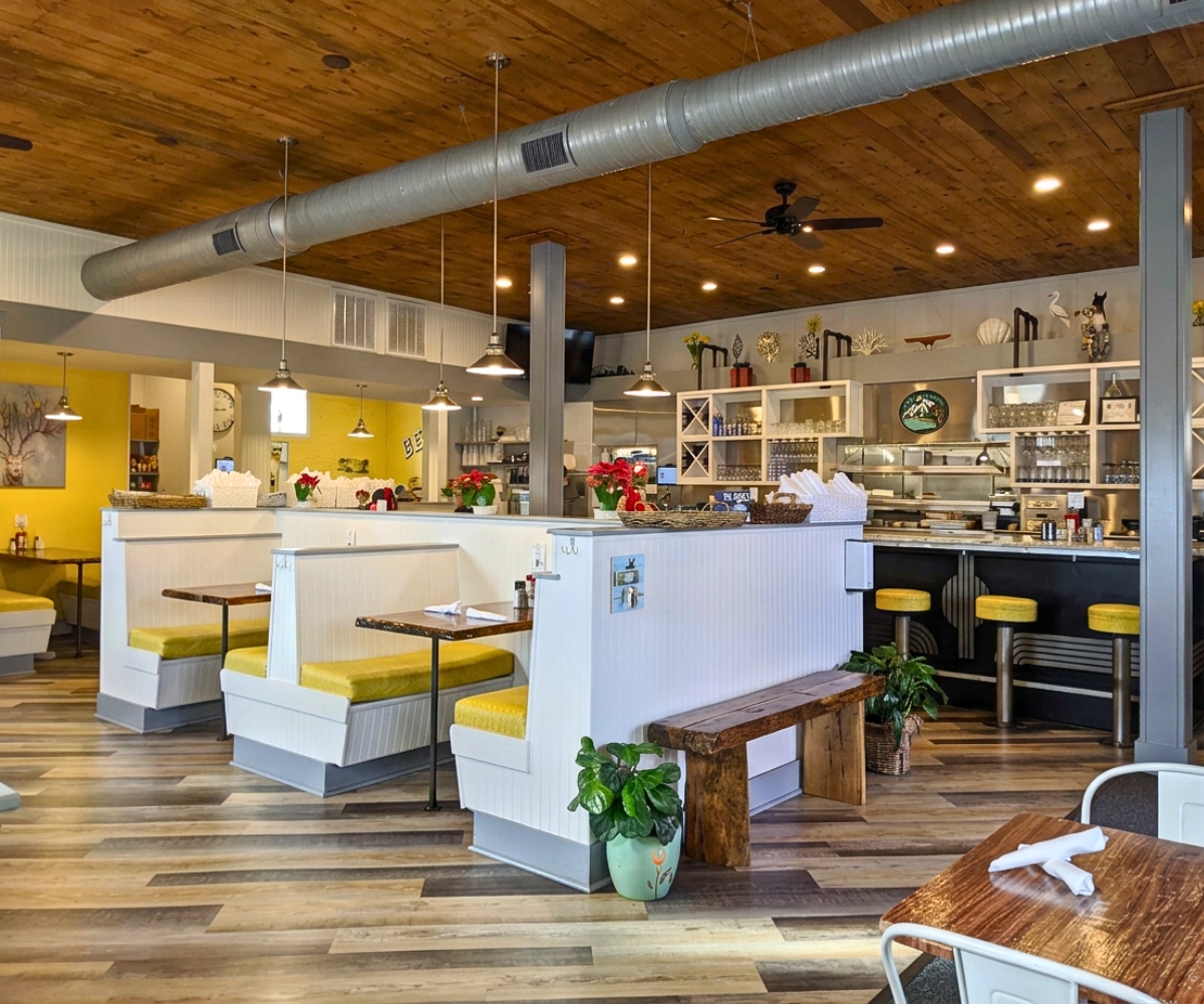 interior of Beach Mountain Diner in Waynesville, North Carolina