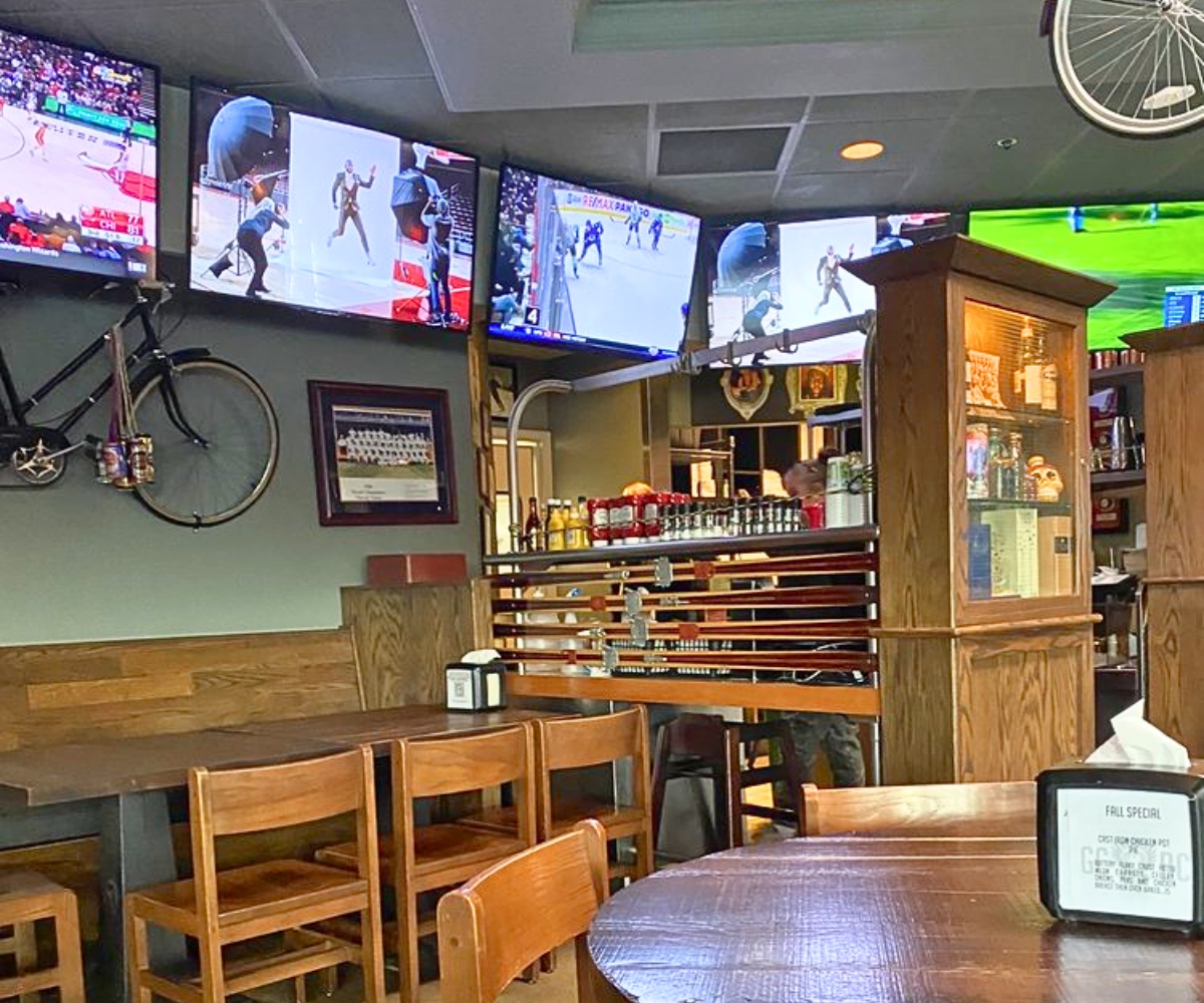 interior of Griffin Claw in Rochester Hills, MI