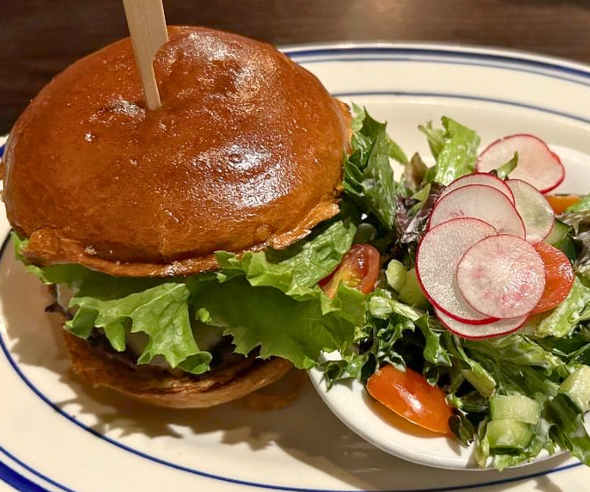 Americana Burger at Artisanal Burger Company in Manchester, Connecticut