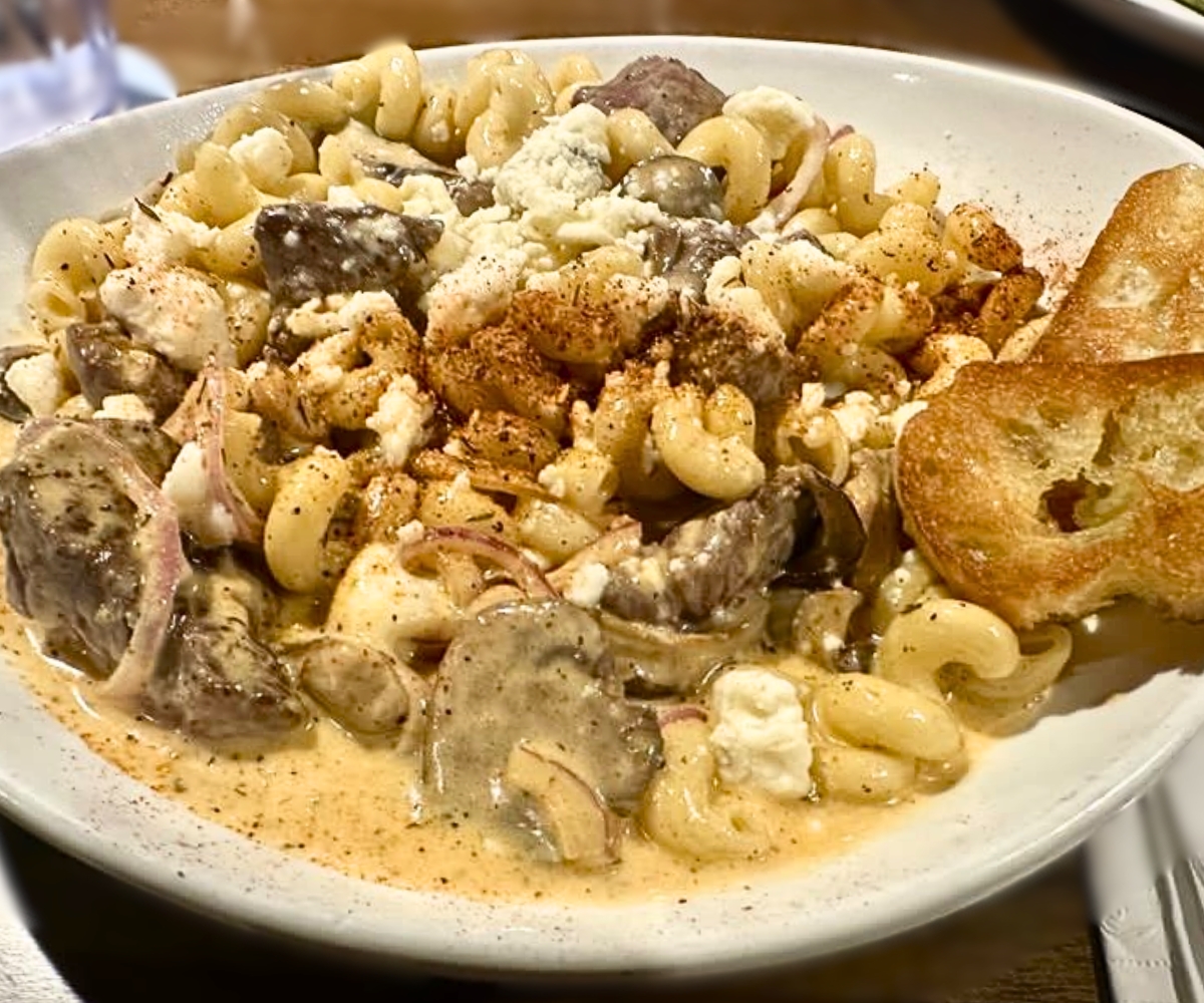 Black & Bleu Steak Pasta at The Hen & The Hog in Albertville, MN