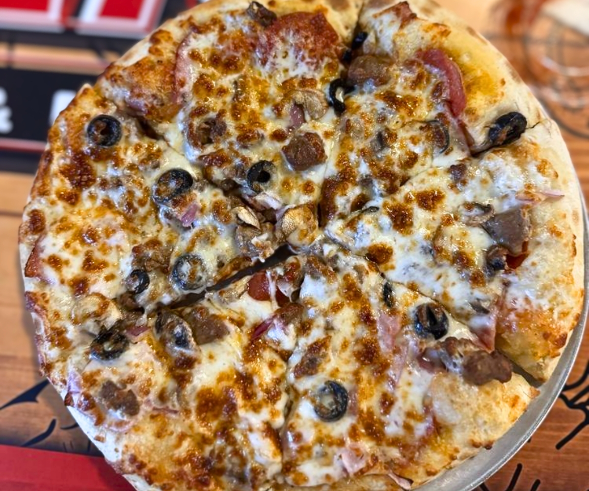 Supreme at Ozark Mountain Pizza in Branson, Missouri