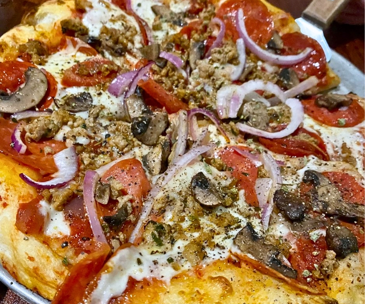 Chuck's on P Street Pizza at Mirabella's Table in Rogers, AR