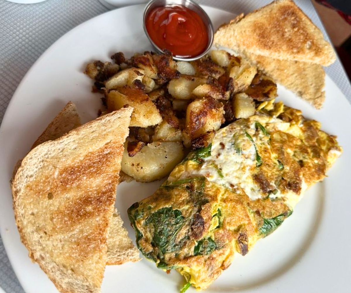 Tuscan Omelette at Georgie's Diner in West Haven, CT