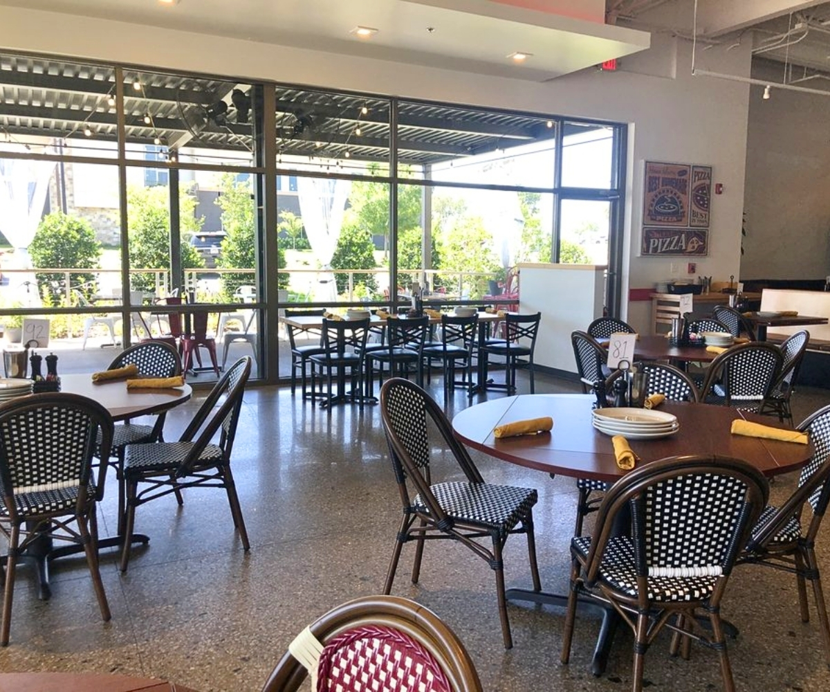 interior of Mirabella's Table in Rogers, AR