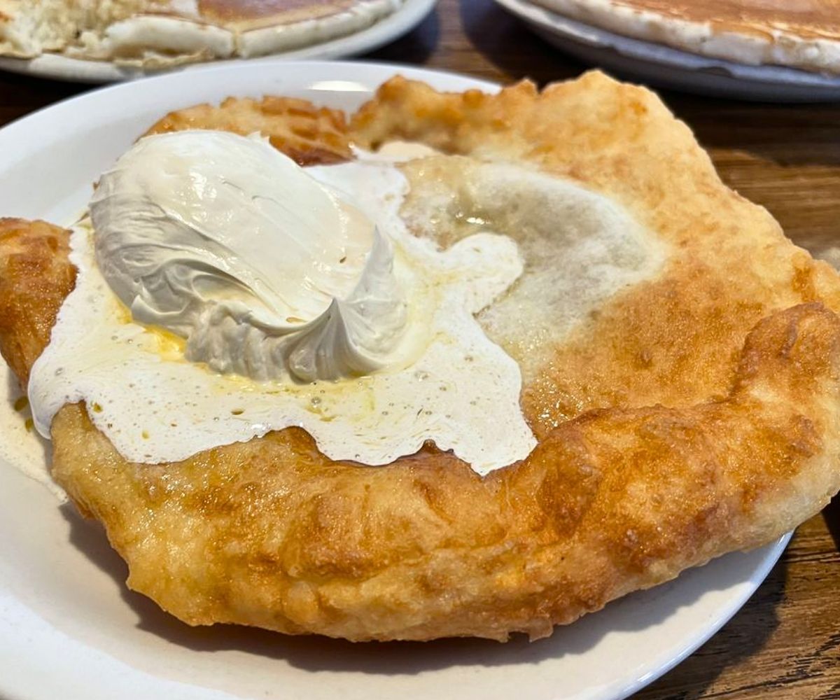Sill's Famous Scone at Sill's Cafe in Layton, Utah