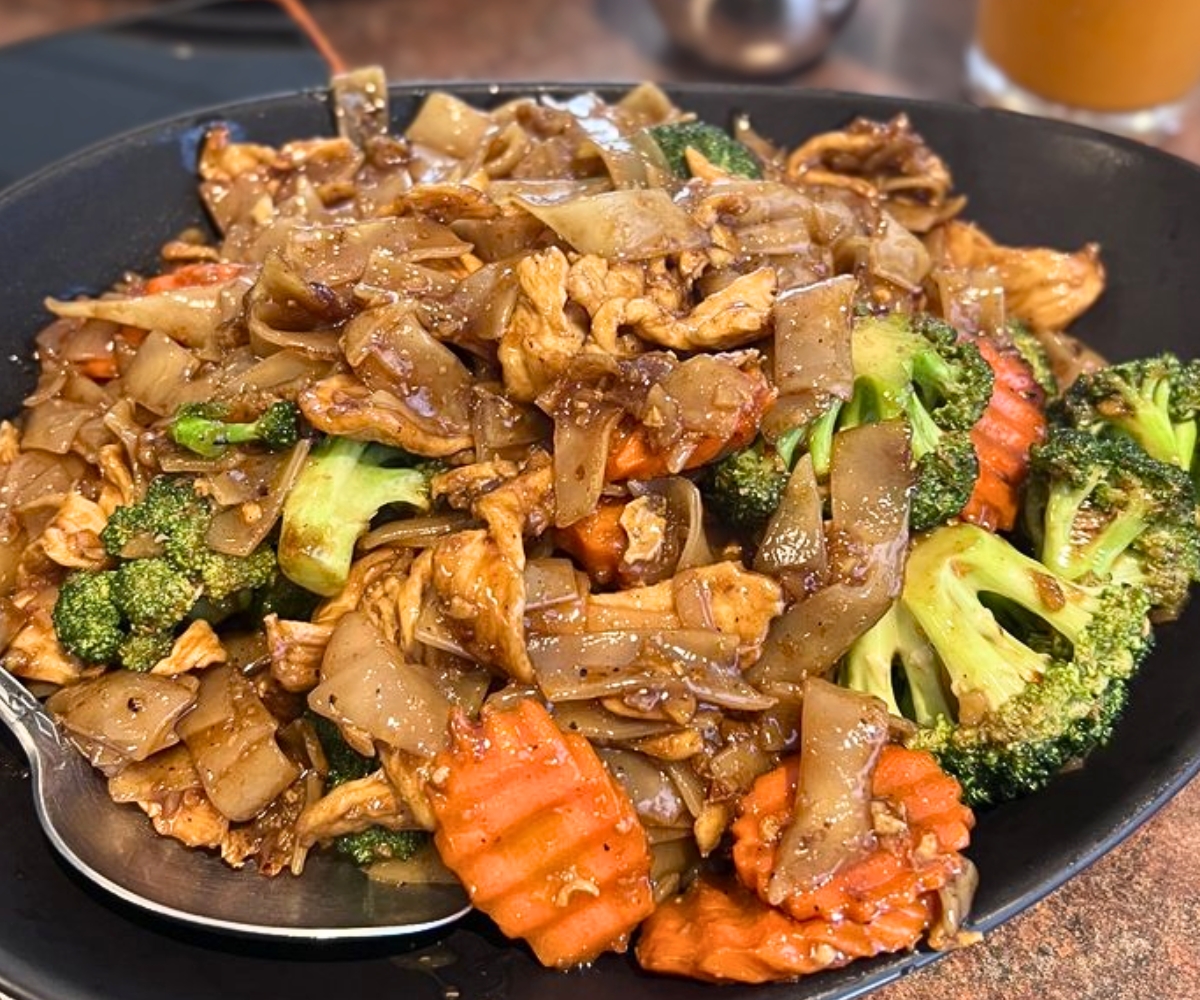 Pad See Ew at Lemongrass Thai Restaurant in Billings, Montana