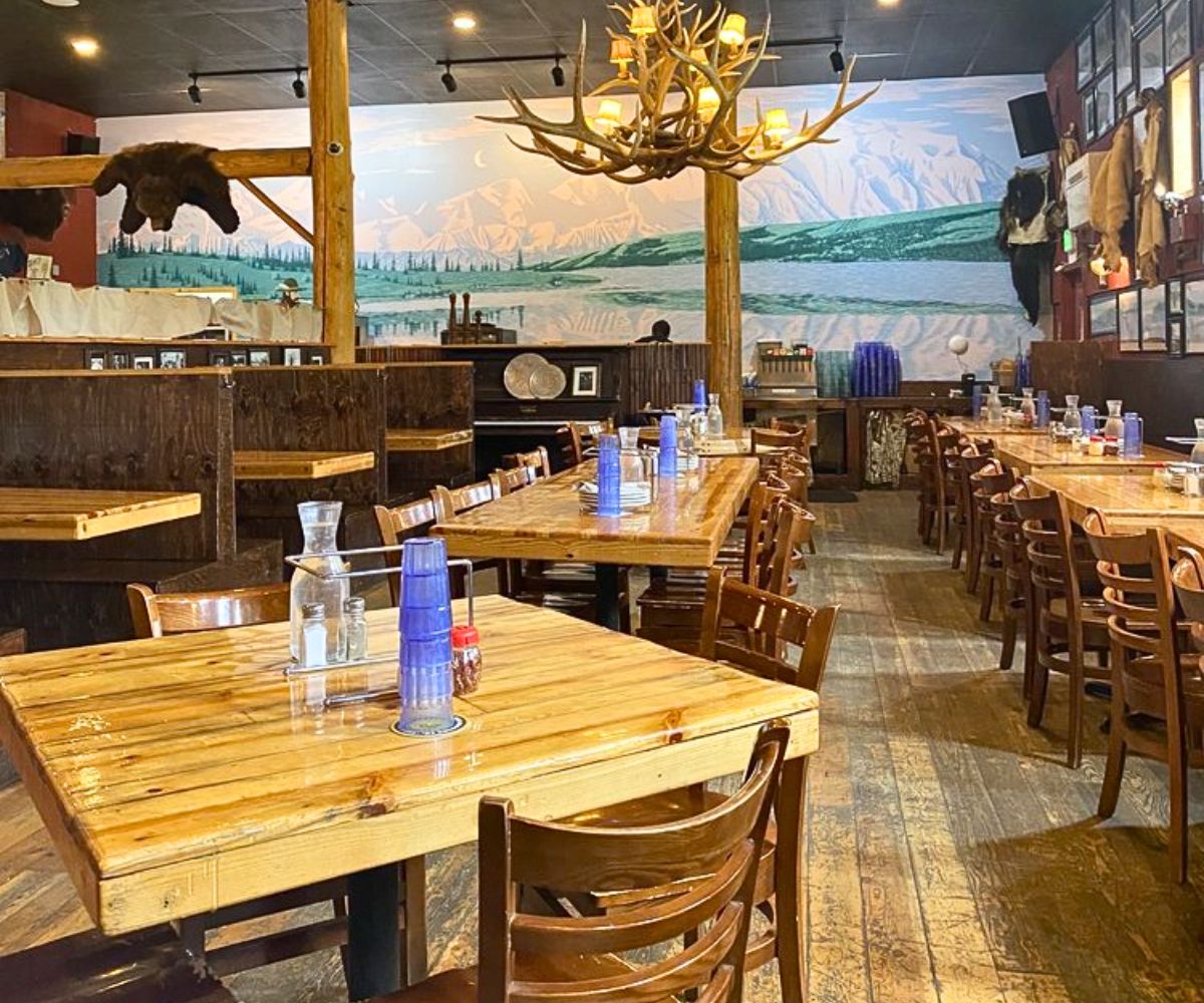 interior of Prospector's Pizzeria & Alehouse in Denali, AK