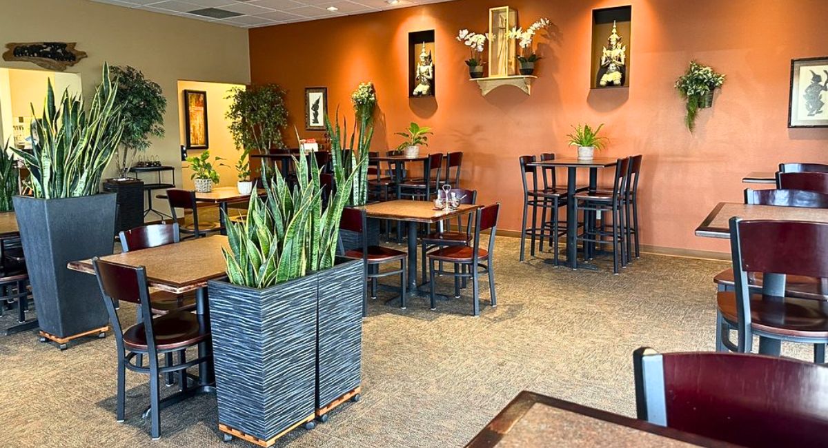interior of Lemongrass Thai Restaurant in Billings, MT