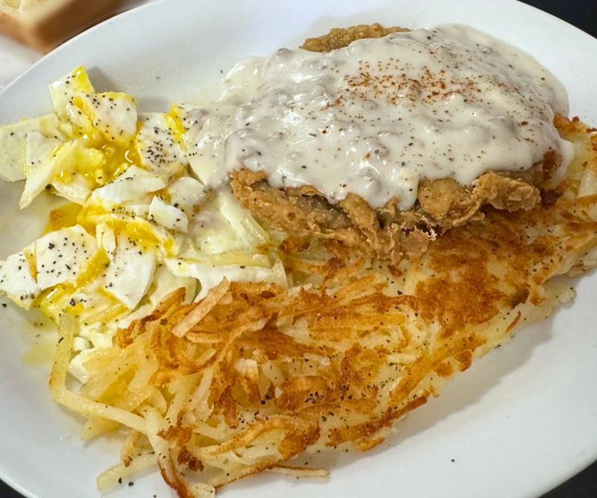 Chicken Fried Steak and Eggs at J's Prairie Rose in Laramie, WY