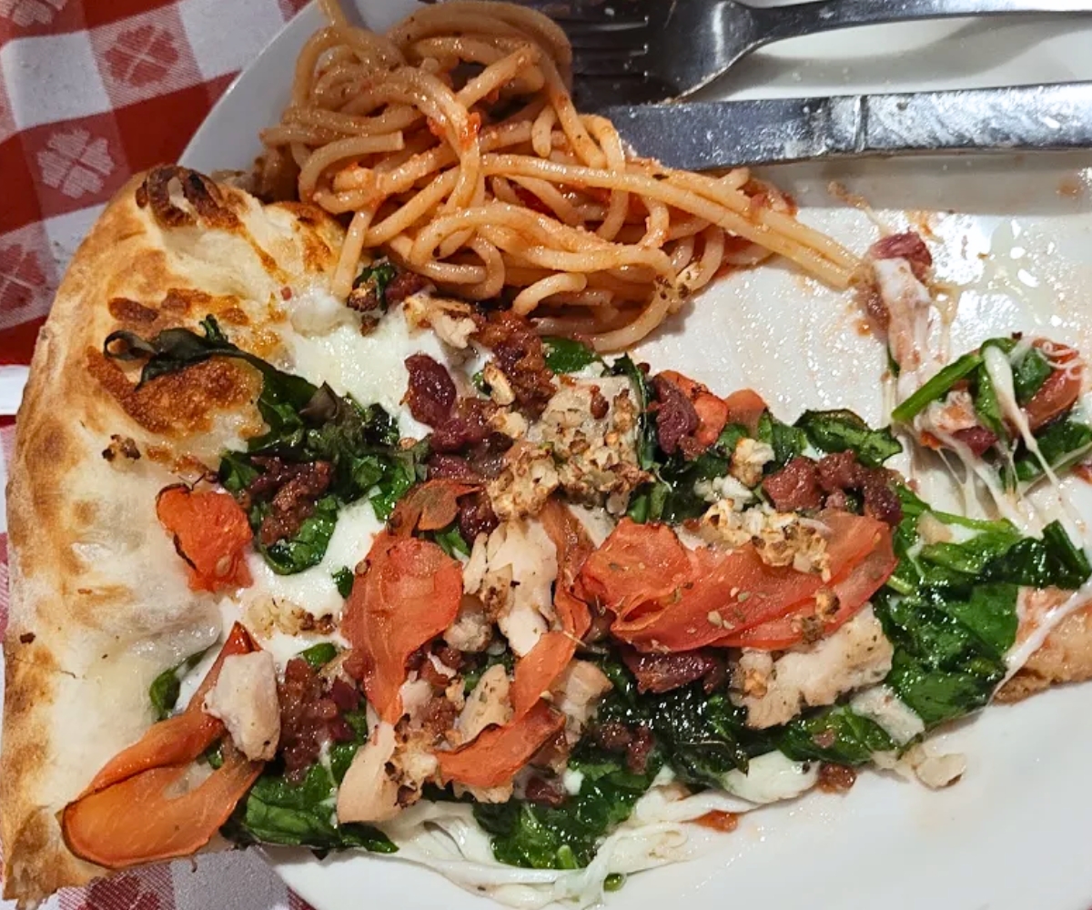 Traveler at Mofo's Pizza & Pasta in Incline Village, Nevada