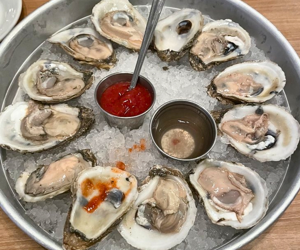 oysters at Cool Springs Fish Bar & Restaurant in Dover, DE