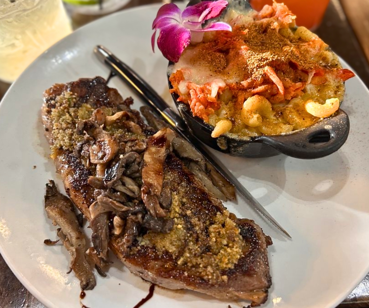steak at 712 Eat + Drink in Council Bluffs, IA