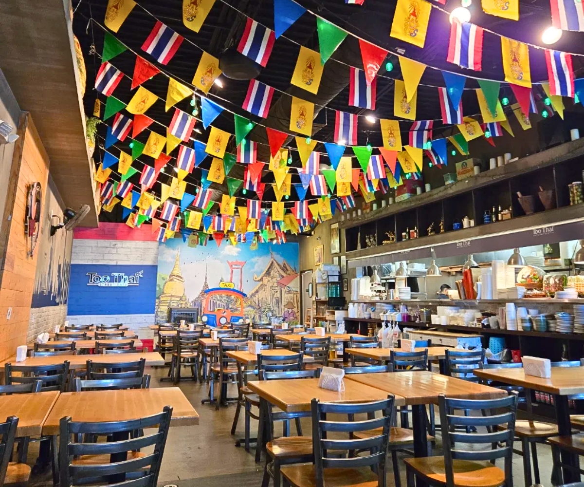 interior of Too Thai Street Eats in Carrollton, TX