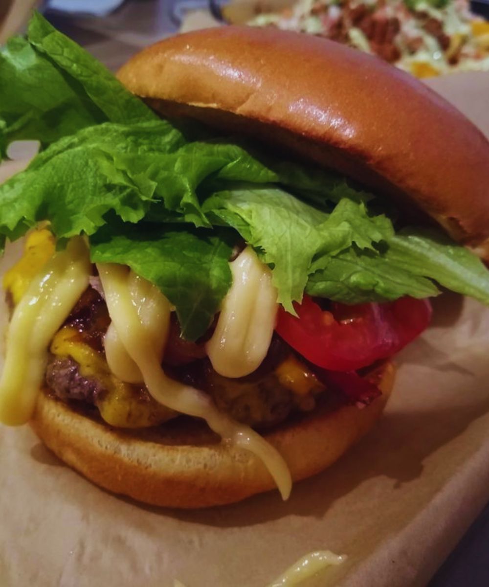 Photos for Aioli Gourmet Burgers - 32nd & Shea
