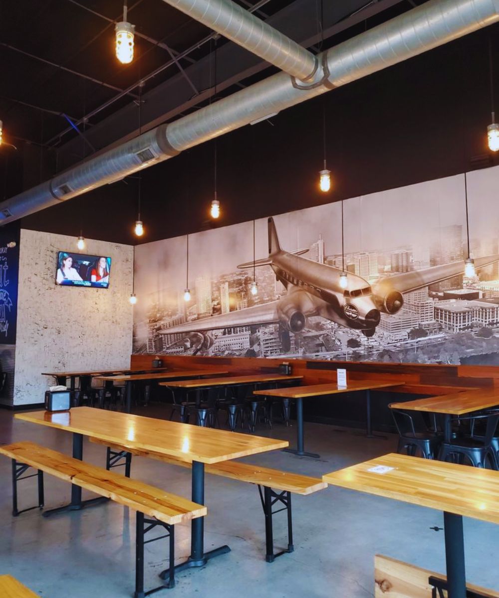 Photos for Aviator Pizza & Drafthouse