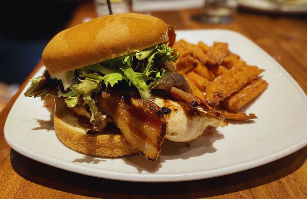 Photos for Burtons Grill & Bar