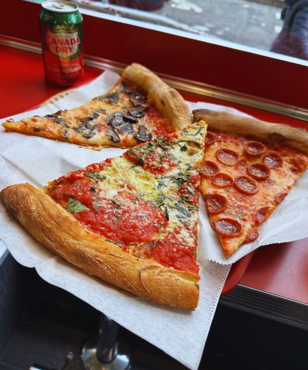 Photos for Vito's Slices and Ices