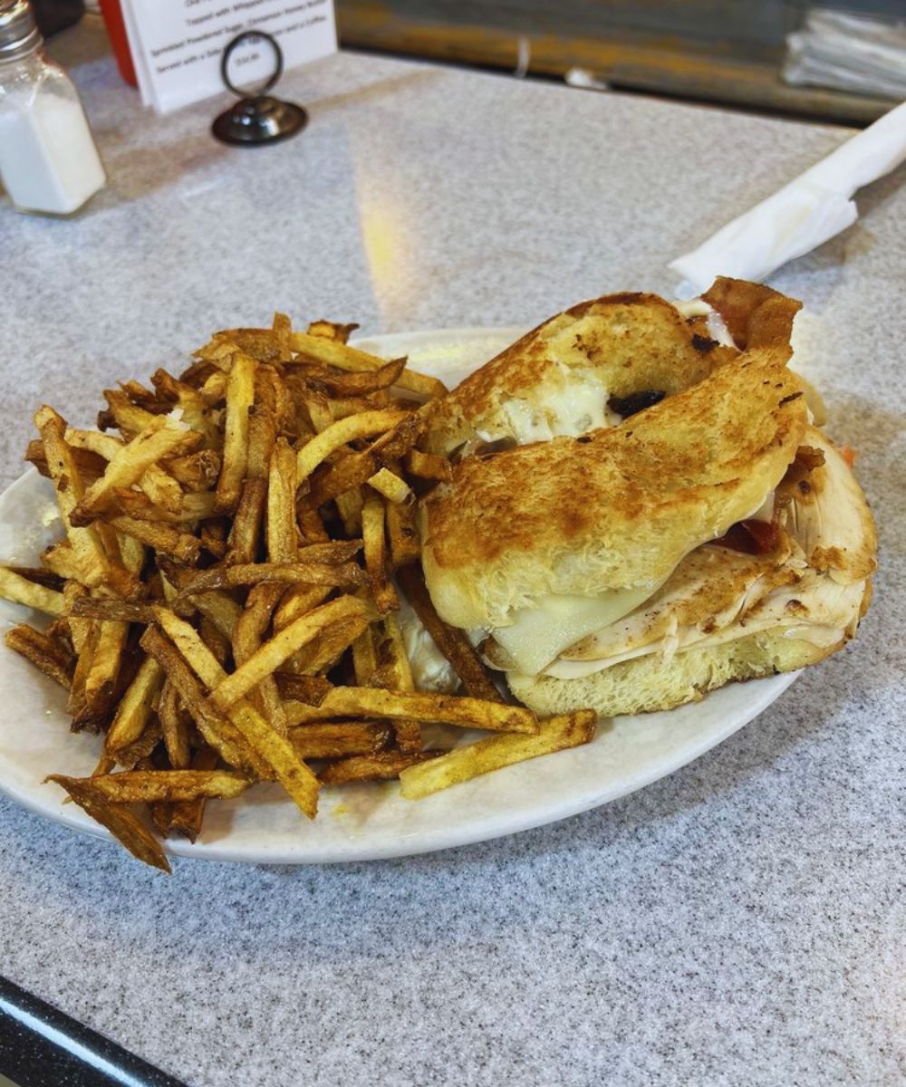Photos for Dutch Eating Place