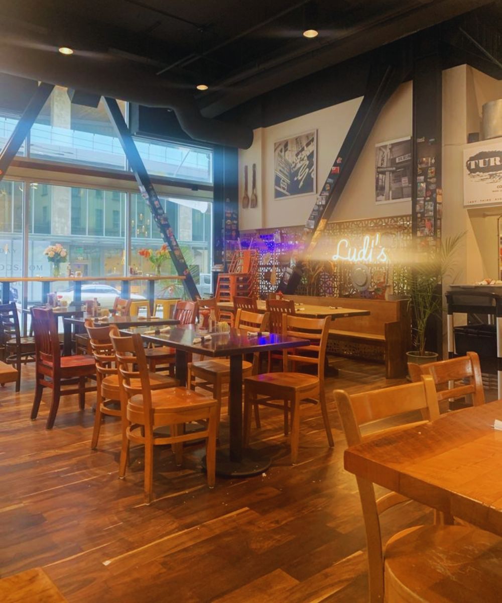 Photos for Ludi's Restaurant & Lounge