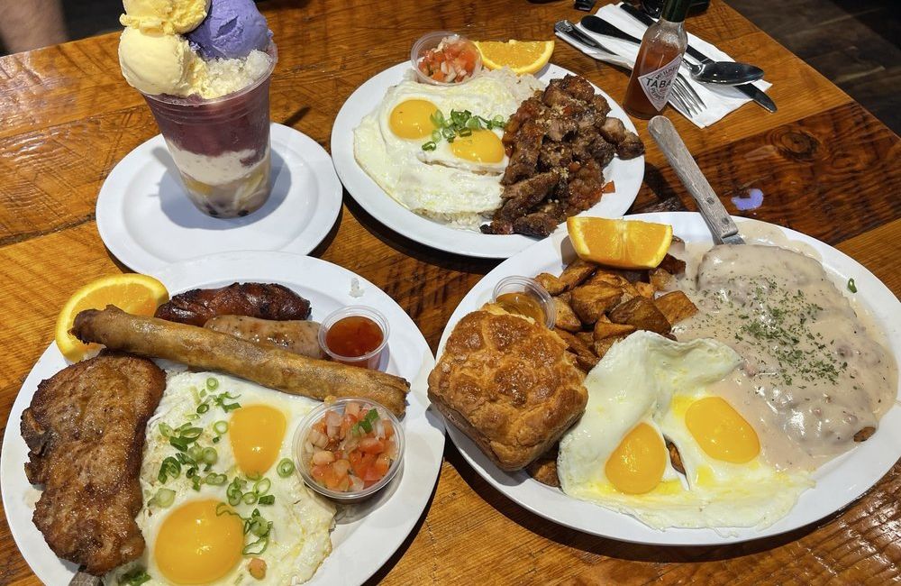 Photos for Ludi's Restaurant & Lounge