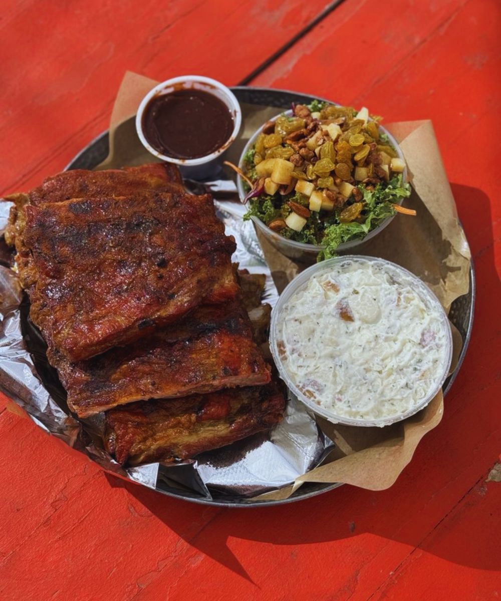 Photos for Piggin' Out Smokehouse