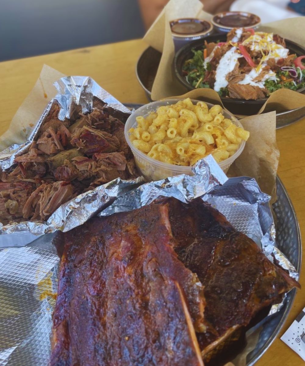 Photos for Piggin' Out Smokehouse