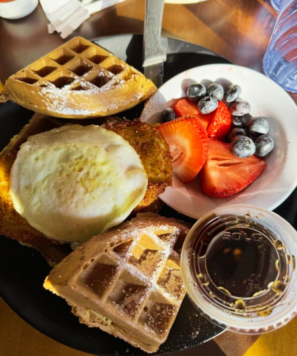 Photos for Empire Cafe
