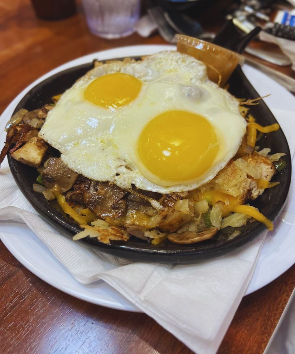 Photos for Cozy Corner - Logan Square