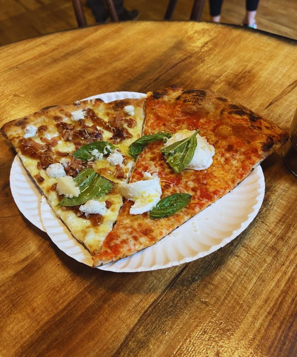 https://www.yelp.com/biz_photos/l-industrie-pizzeria-new-york?select=FjxT-Kh2GoHAq65MvMTRog