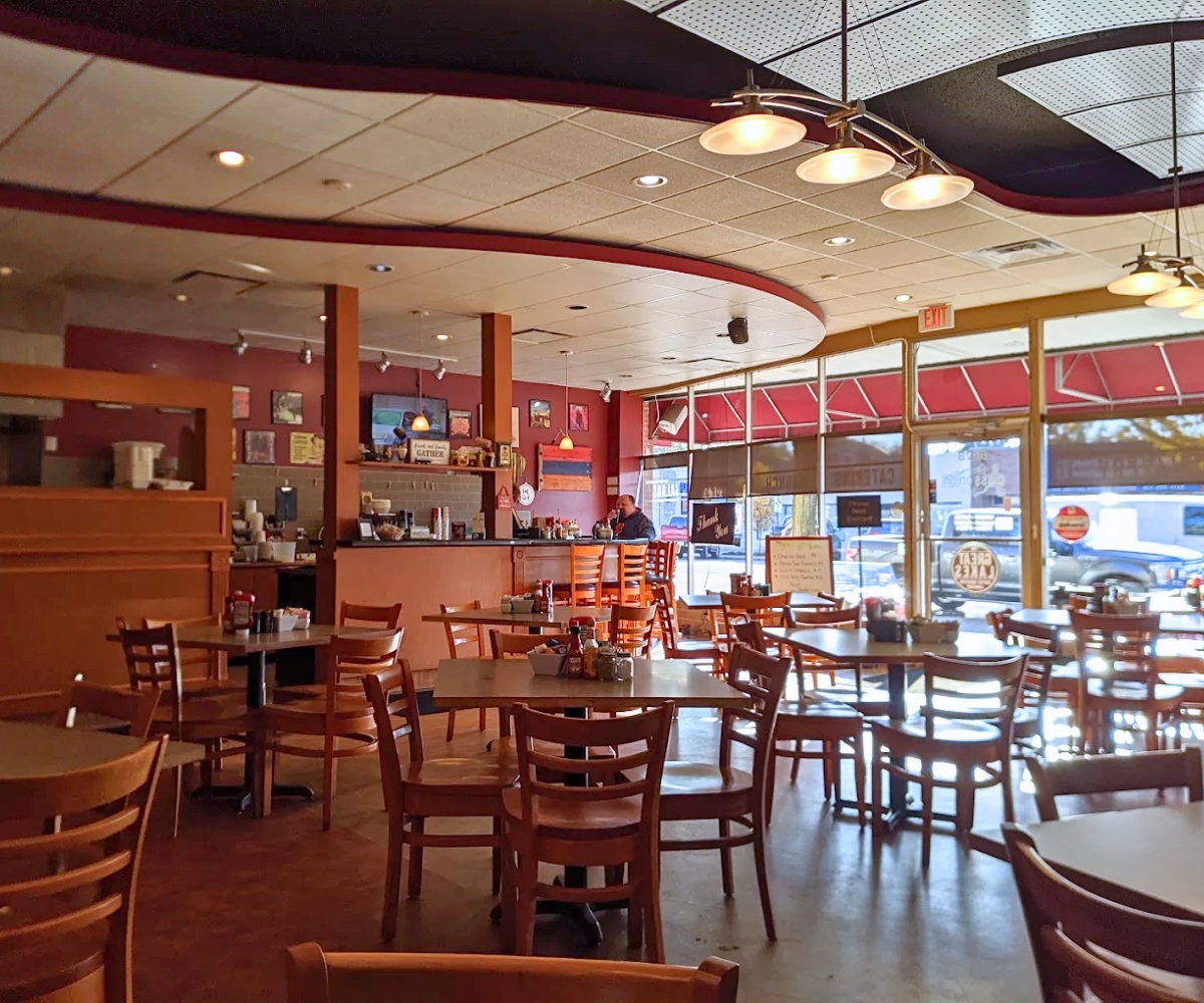 interior of Glass Onion Griddle in Allen Park, MI