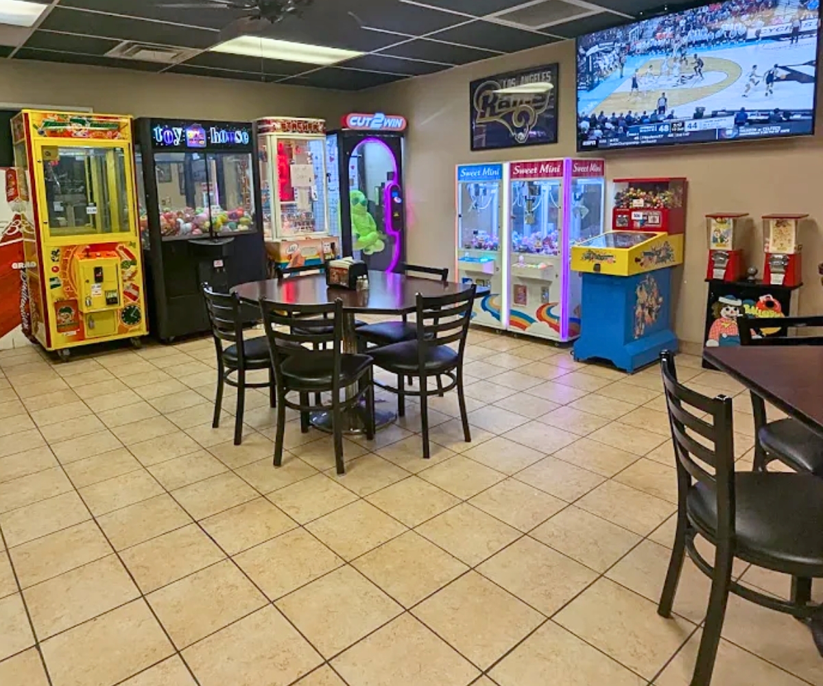 interior of Anthony's Pizza & Pasta in Corona, California
