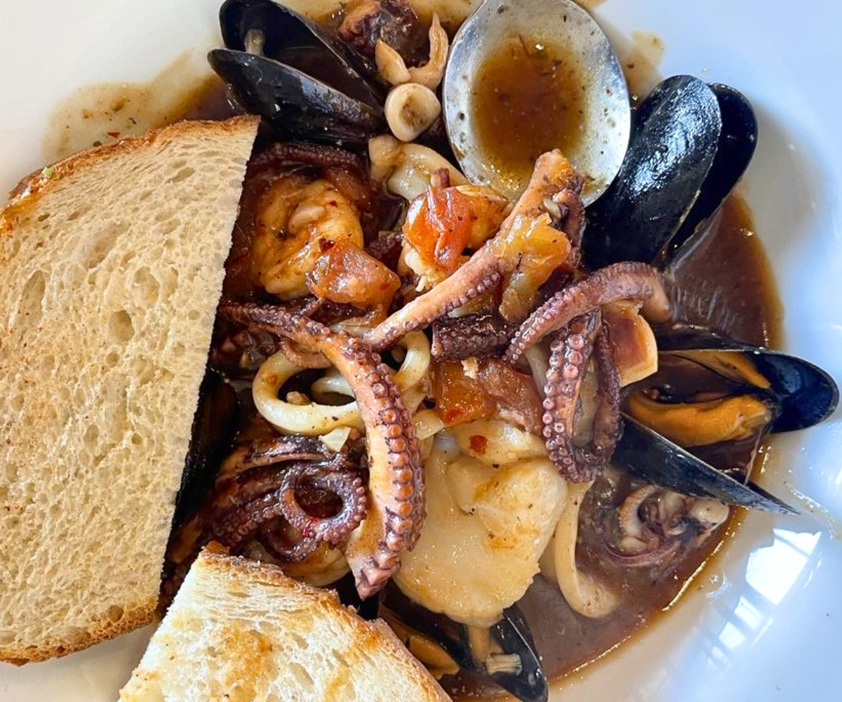 Seafood Platter at La Parra Restaurant & Bar in Berwyn, Illinois