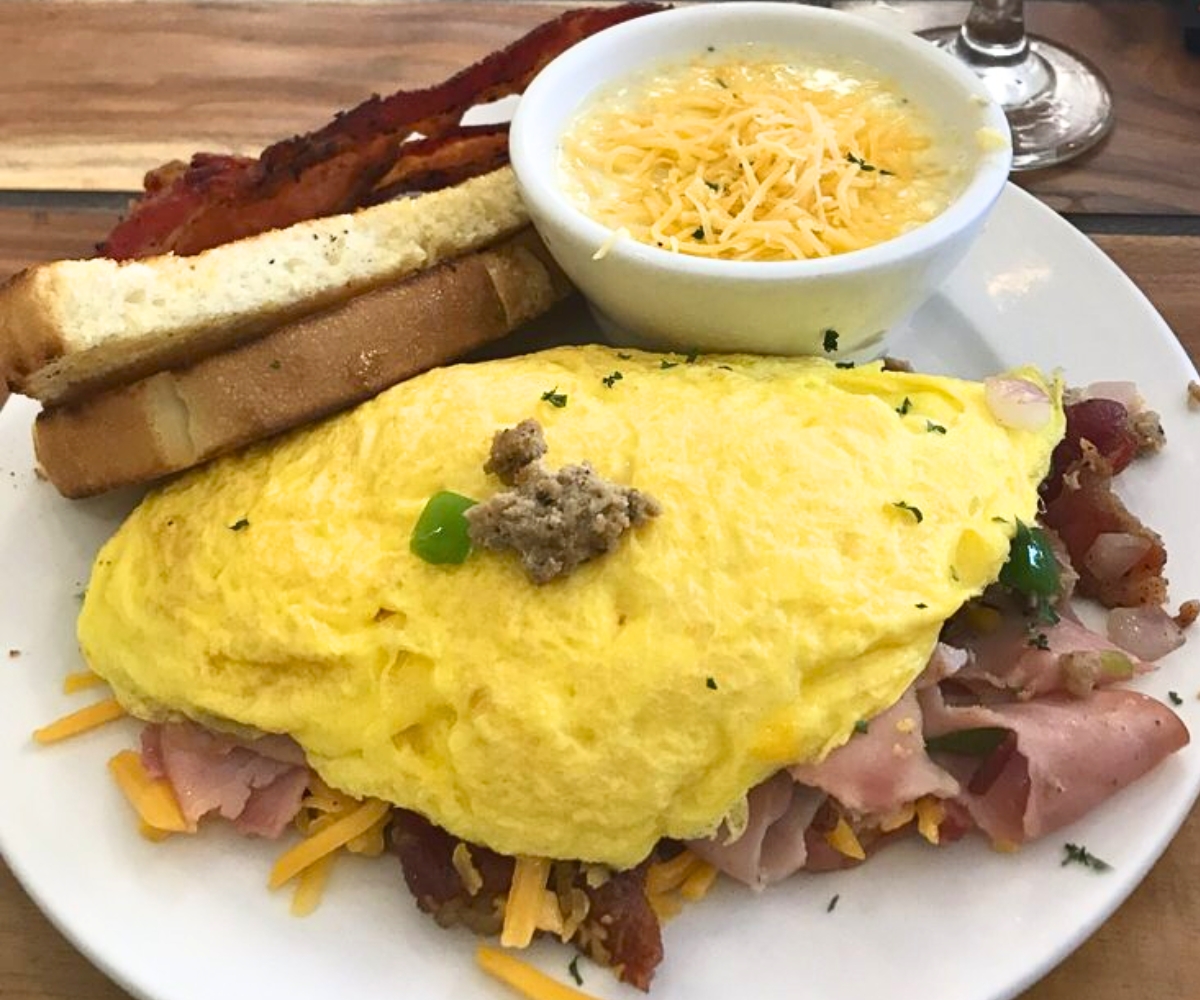 omelet at SunnySide Cafe in Clemson, SC
