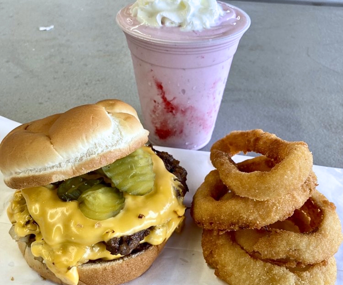 double cheeseburger at Gordy's Hi Hat at Cloquet, Minnesota