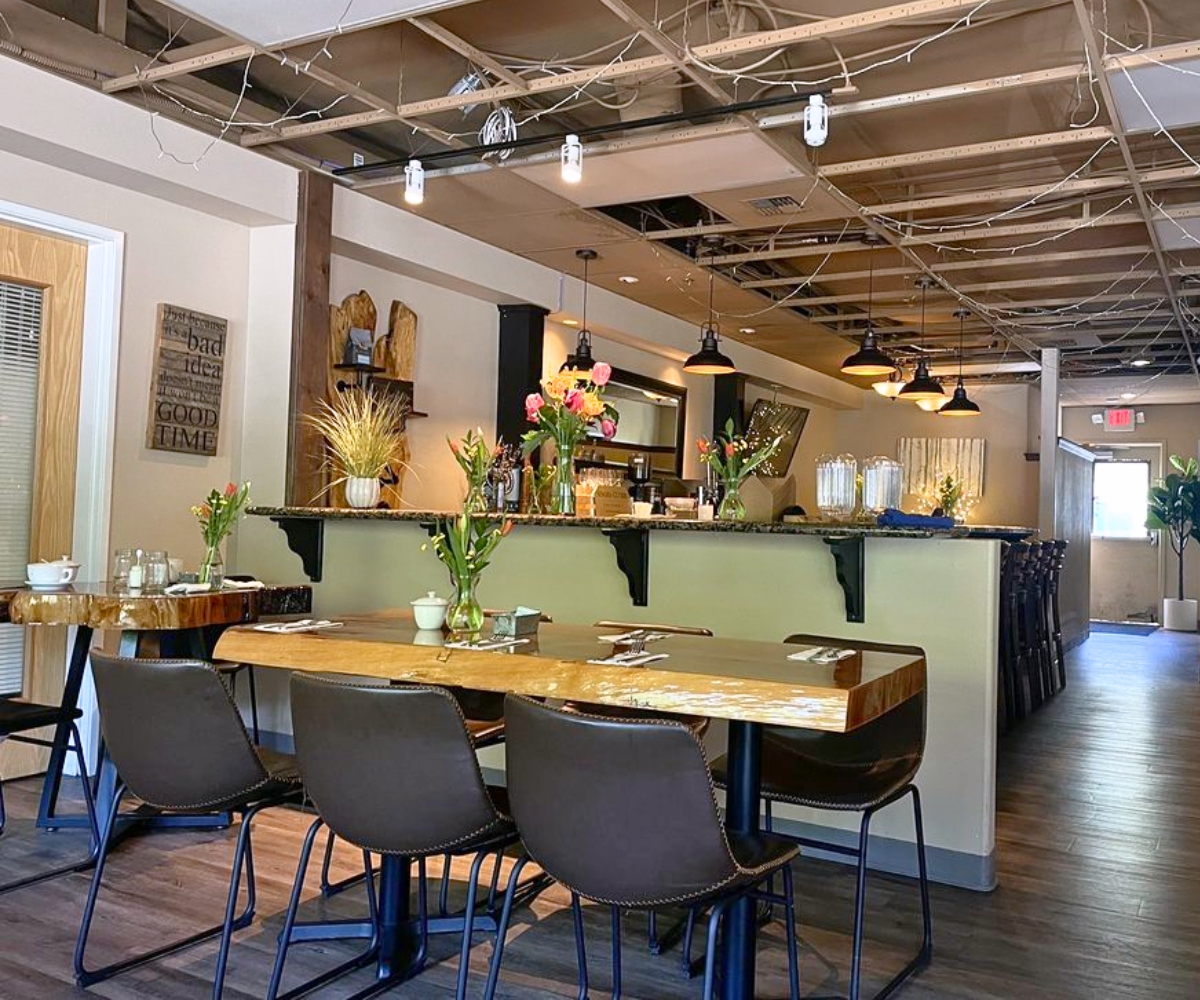 interior of Bistro 76 Cafe & Catering in Edmonds, WA