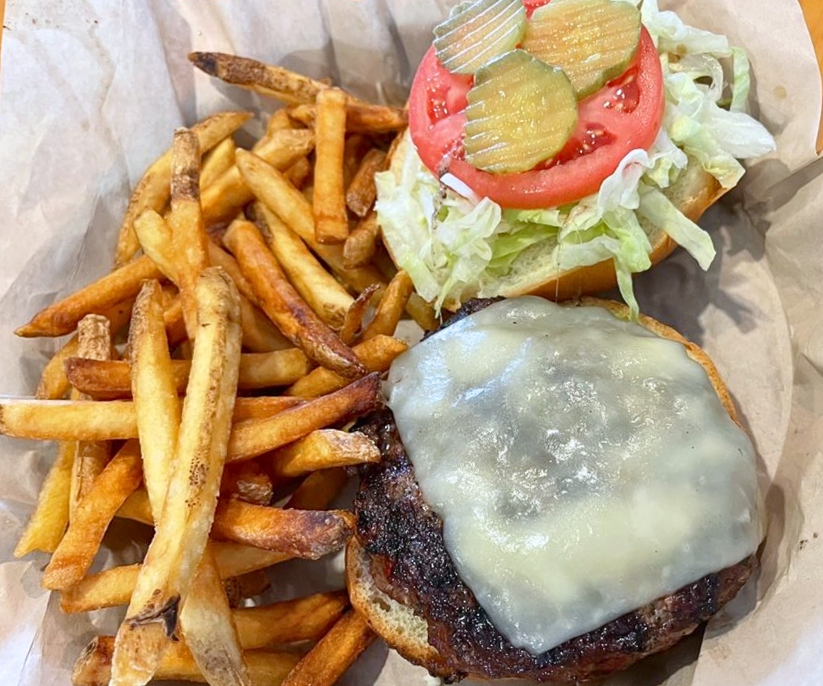 Cheeseburger at Black Mtn Burger in Lincoln, New Hampshire