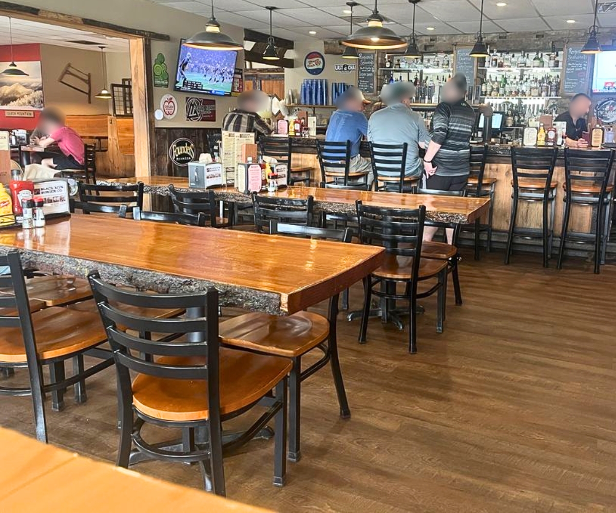 interior of Black Mtn Burger in Lincoln, NH