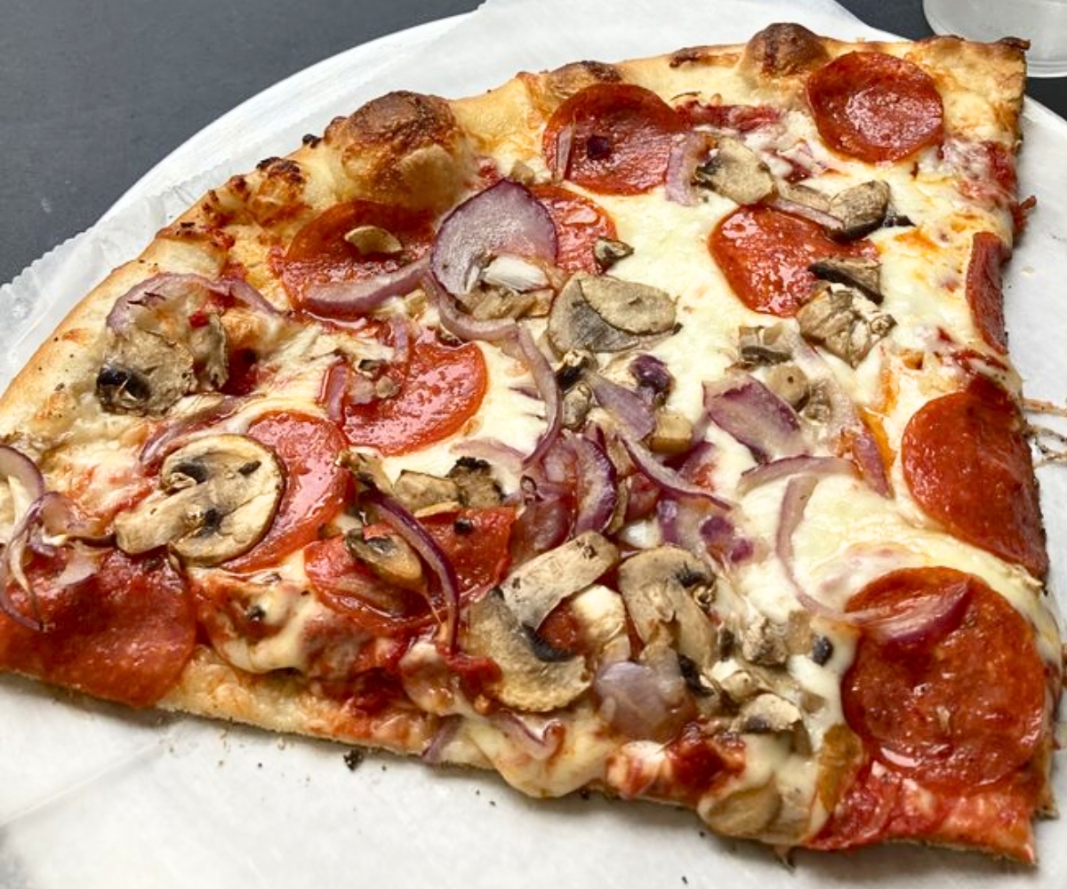 pizza at Huc A Poos in Tybee Island, GA