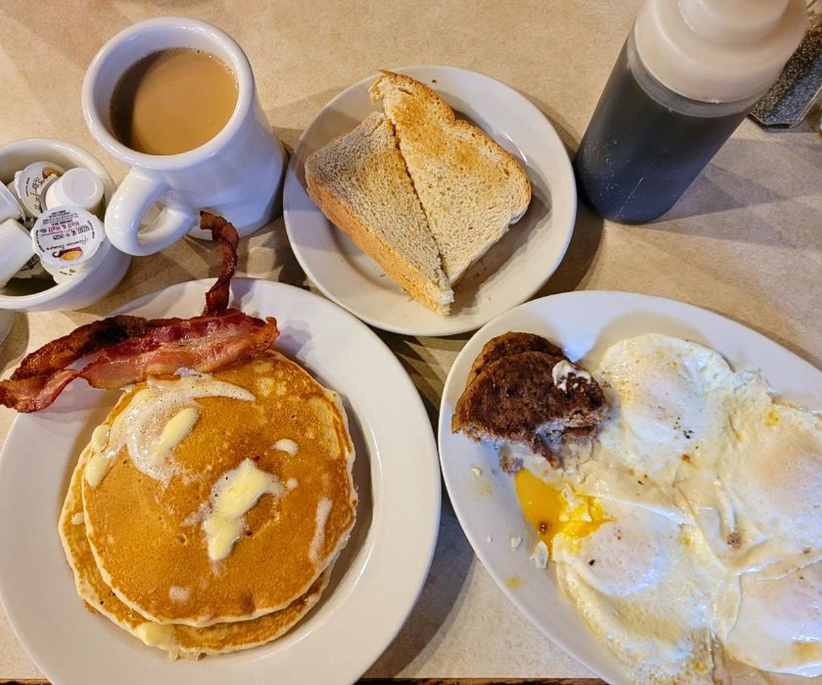 spread at Magnolia Cafe in Durant, OK
