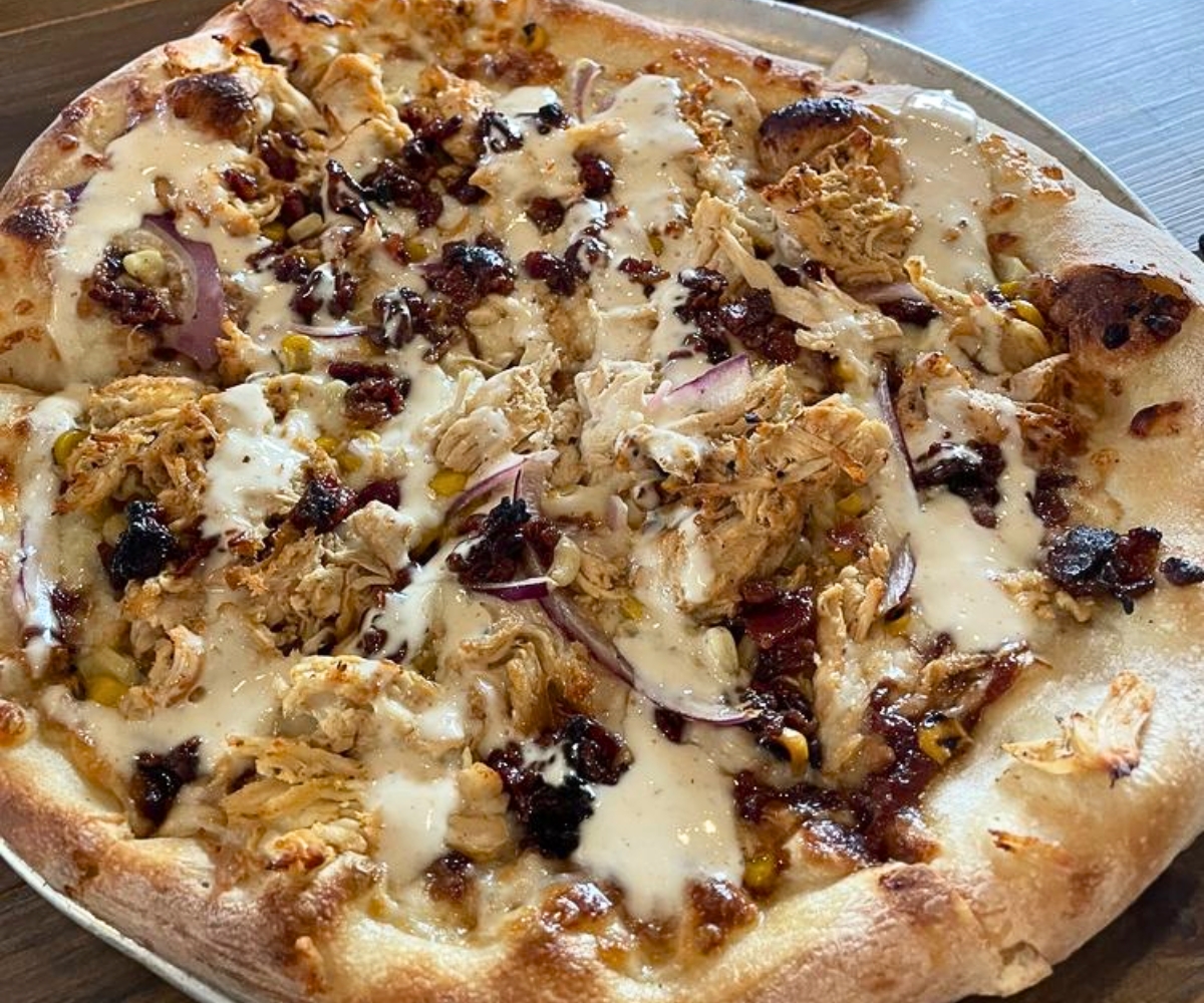 BBQ Chicken Pizza at Mason's Brewing in Brewer, Maine