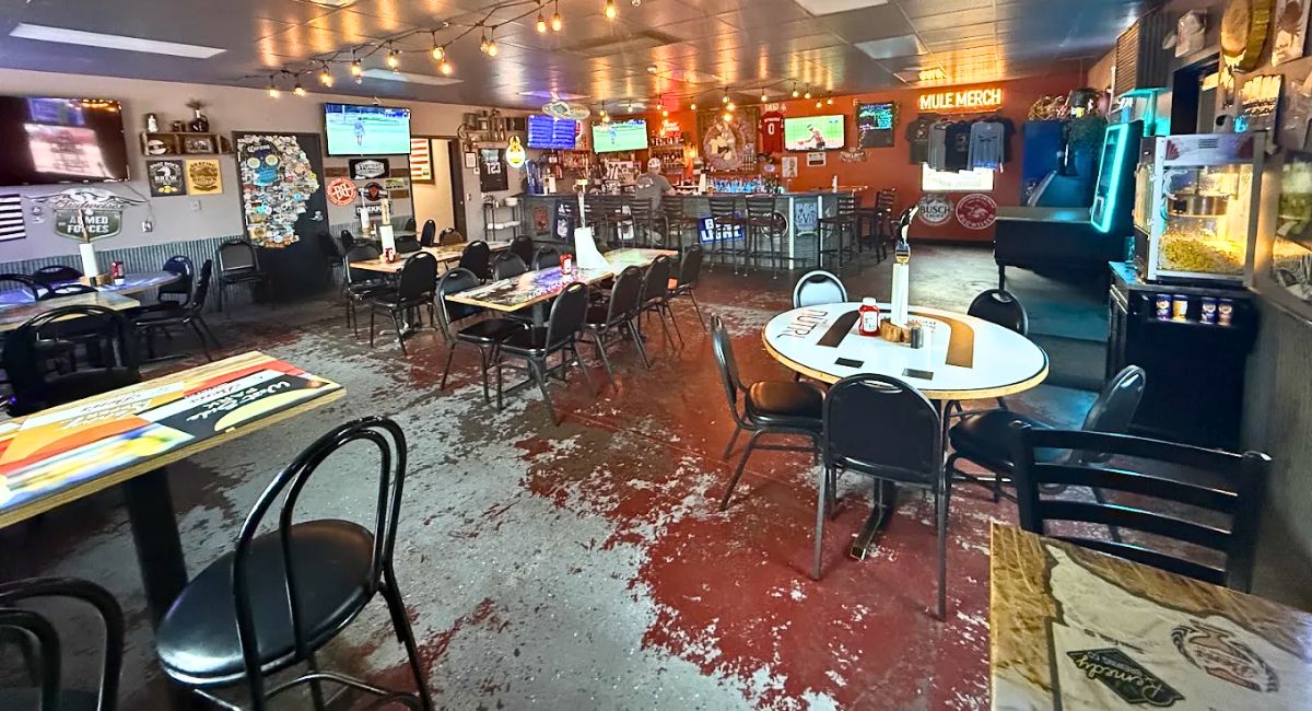 interior of The Smoking Mule in Chamberlain, South Dakota