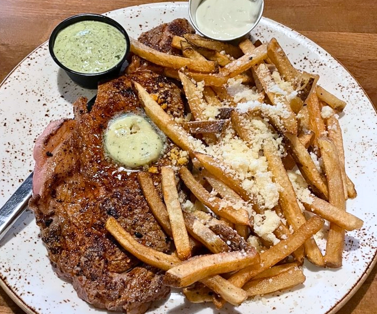 Steak Frites at The Red Yeti in Jeffersonville, Indiana