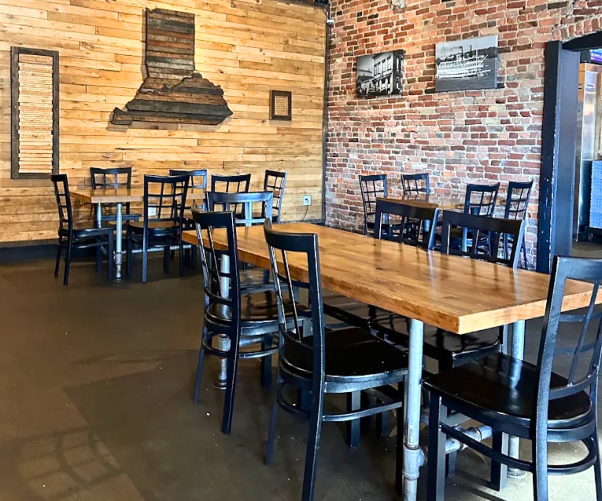 Interior of Red Yeti in Jeffersonville, Indiana