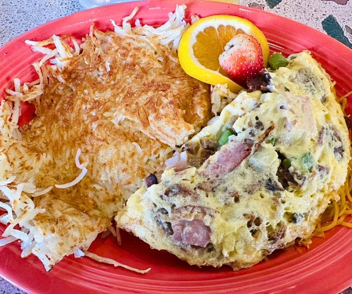 Supremo Omelet at Stella's Fresh Brunch in Pearland, Texas